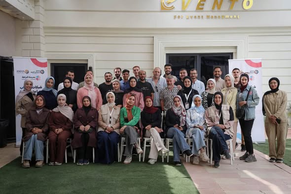 هيئة المطاعم والفنادق تشارك في جلسة مساءلة شبابية حول عدالة الأجور وحقوق العاملين في غزة